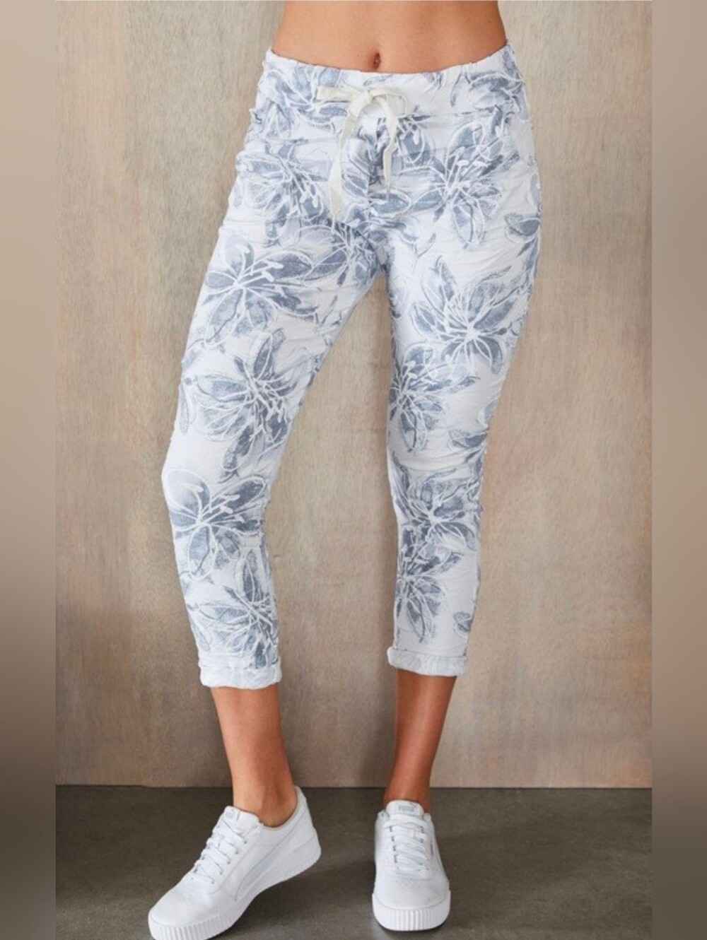 Venti6 Made in Italy Floral Jogger Pants Gray White Stretch Lounge Pants Medium